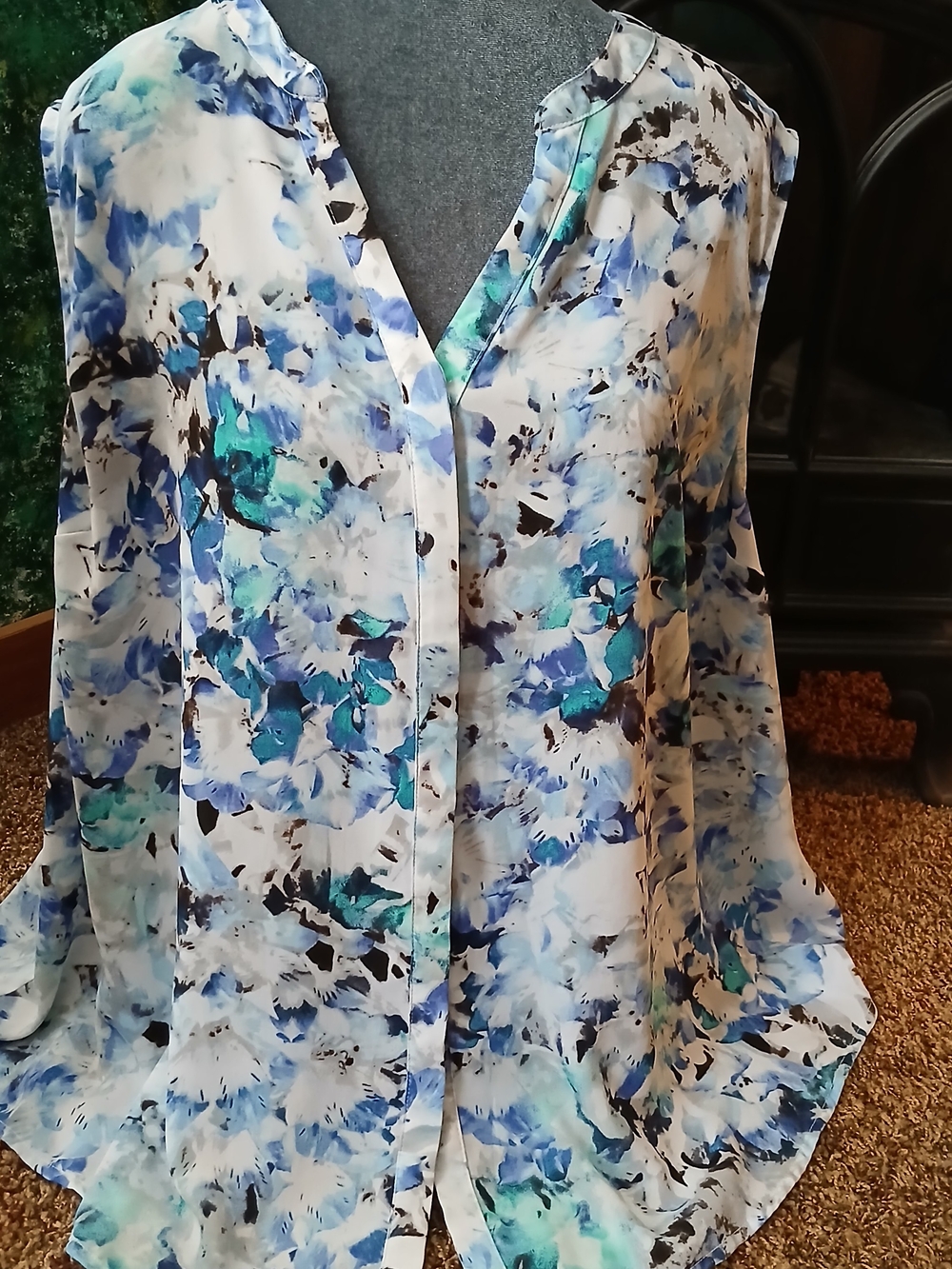 Apt. 9 Blue Teal Floral V-Neck Blouse